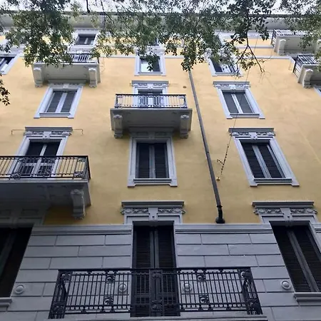 Апартаменты Bohemian House *